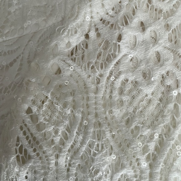 "Alex Evenings" white lace and sequined blouse - Picture 3 of 7